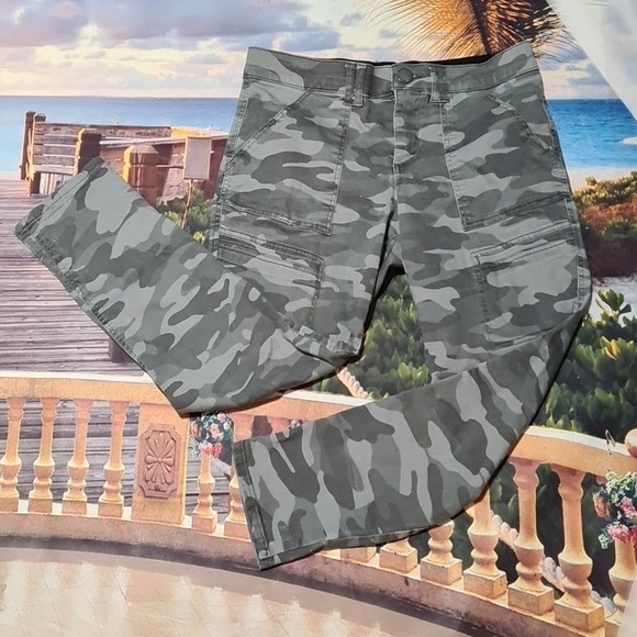 Democracy Camo Jeans Size‎ 10 - Picture 1 of 4